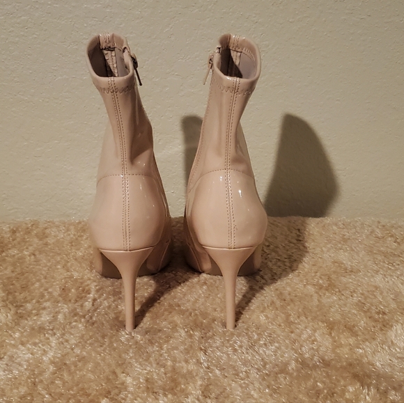 BeBe Patent Leather Stiletto Ankle Boots size 7.5 - Picture 4 of 6